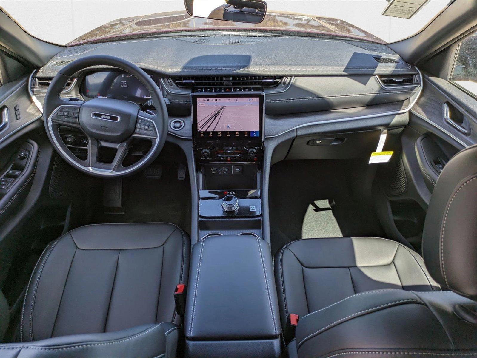 Thumbnail: 2025 Jeep Grand Cherokee L - 3