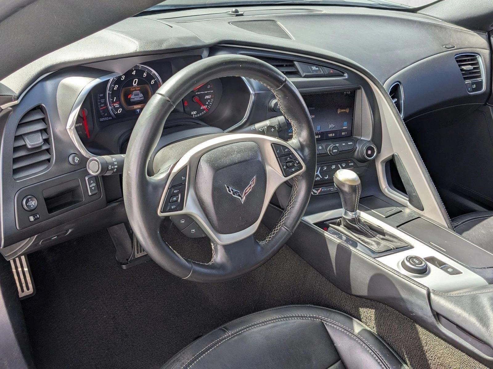 Thumbnail: 2014 Chevrolet Corvette - 3