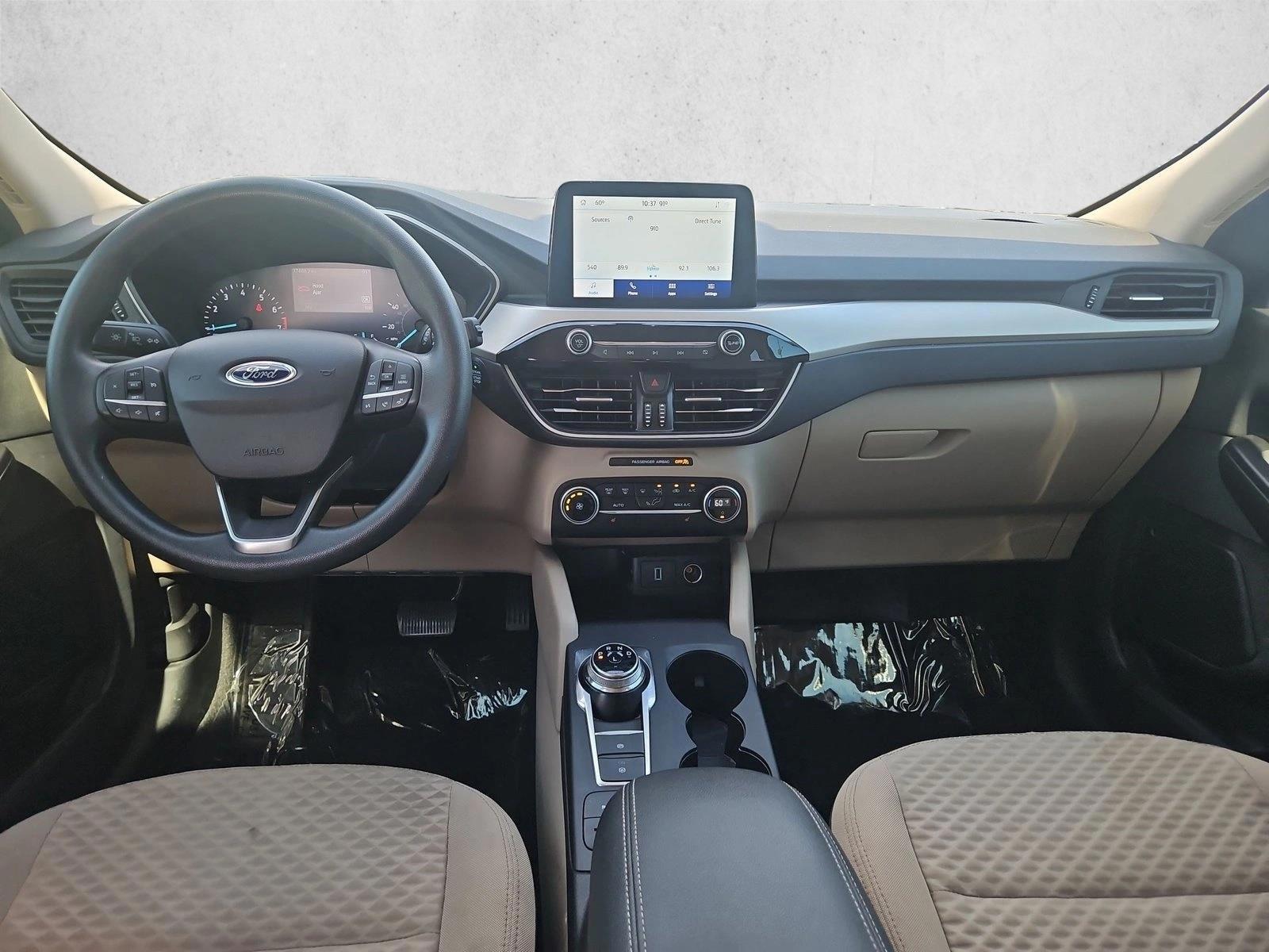 Thumbnail: 2020 Ford Escape - 3
