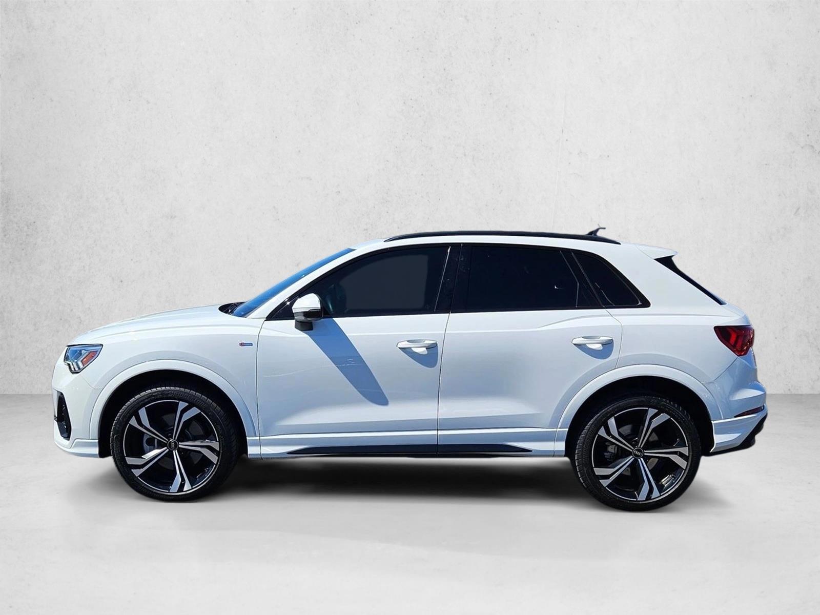 Thumbnail: 2024 Audi Q3 - 2