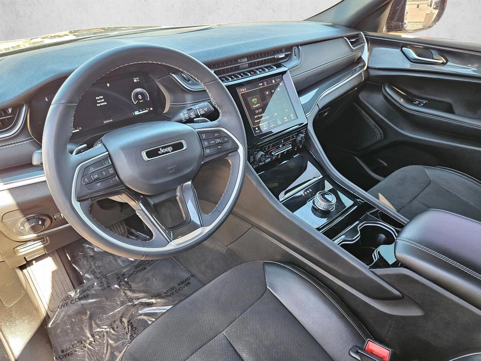 Thumbnail: 2023 Jeep Grand Cherokee - 3