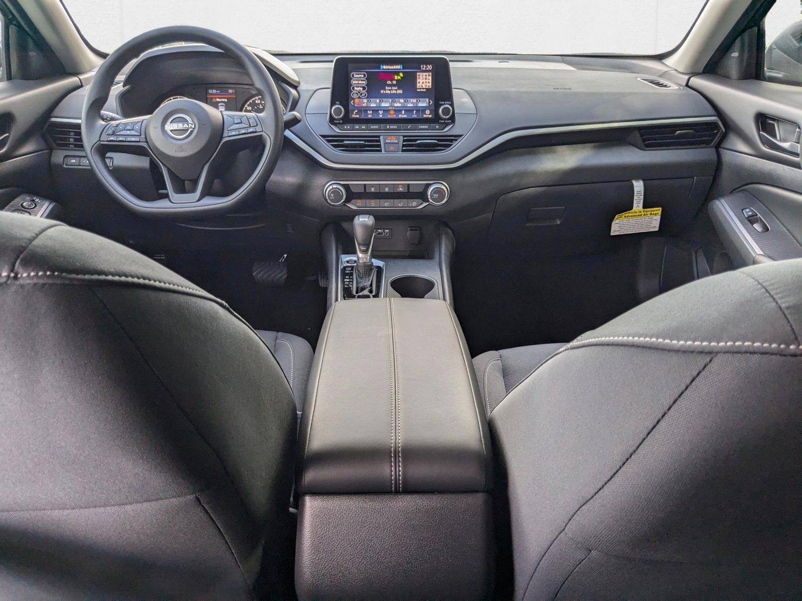 Thumbnail: 2025 Nissan Altima - 4