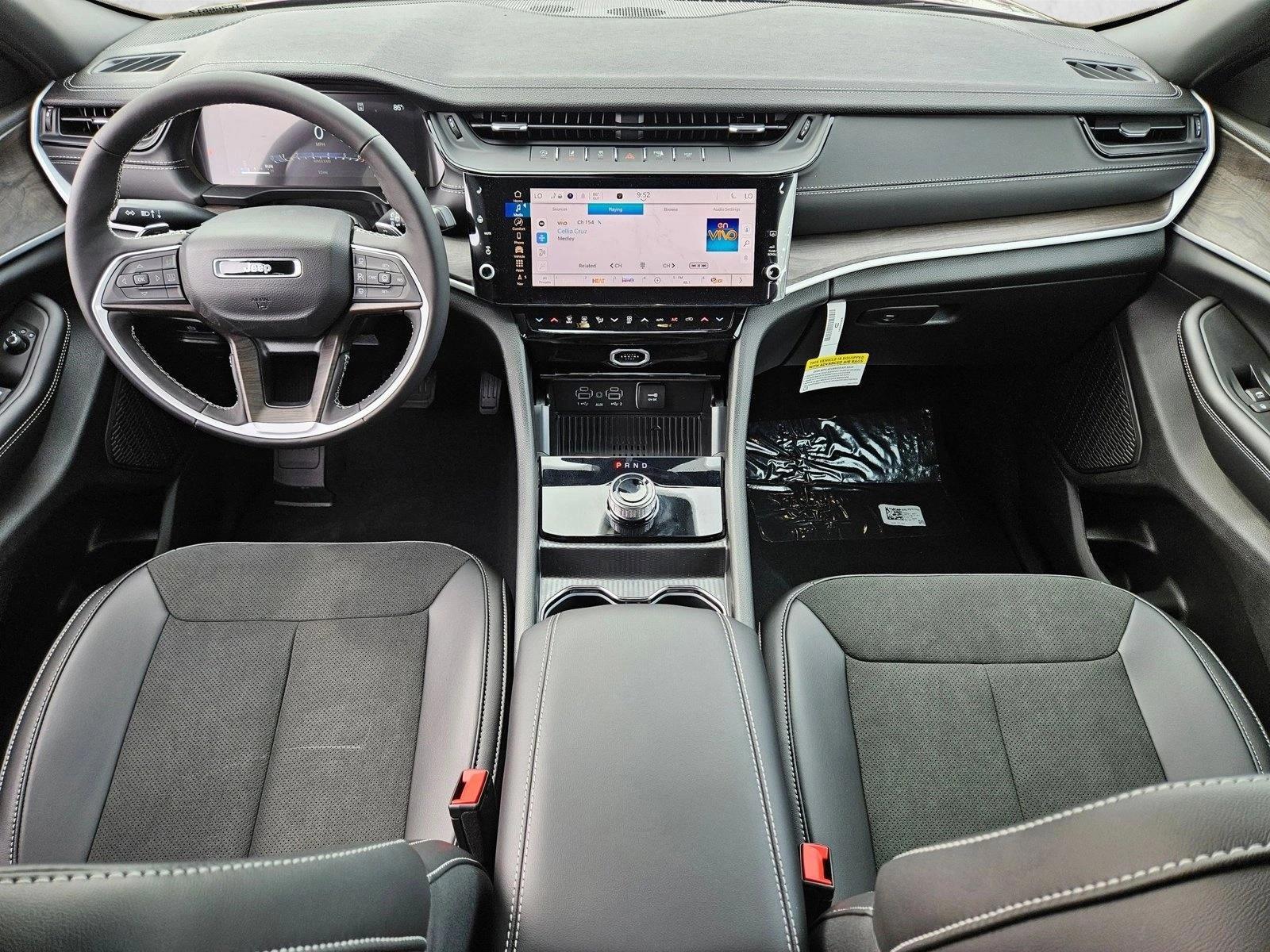 Thumbnail: 2026 Jeep Grand Cherokee - 3