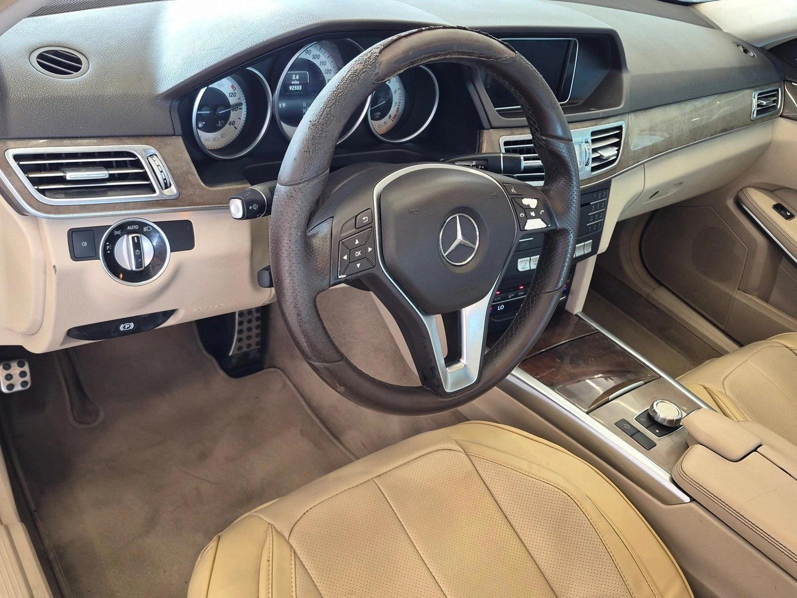 Thumbnail: 2016 Mercedes-Benz E-Class - 3