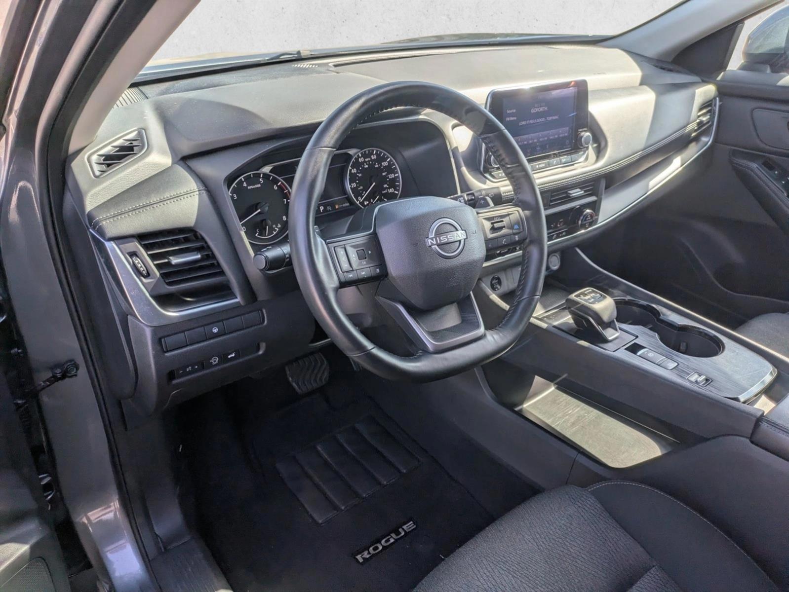 Thumbnail: 2025 Nissan Rogue - 3