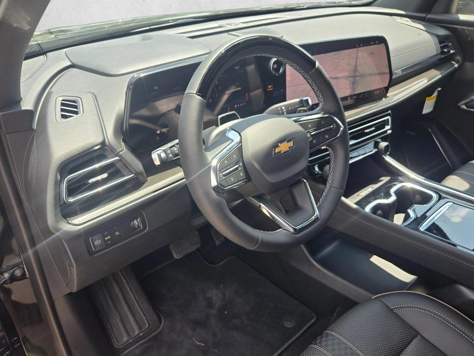 Thumbnail: 2026 Chevrolet Traverse - 3