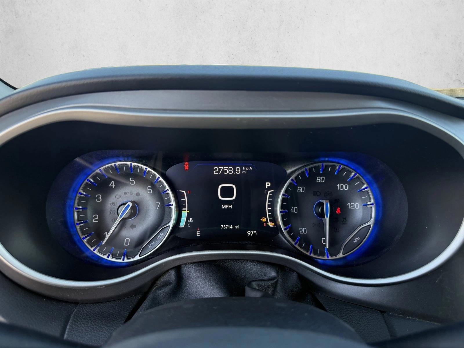 2022 Chrysler Pacifica Touring L - Photo 15