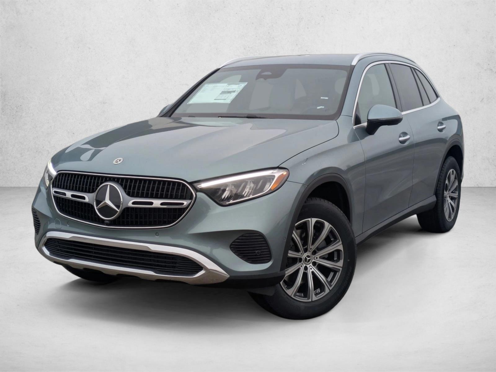 2026 Mercedes-Benz GLC GLC 300's photo