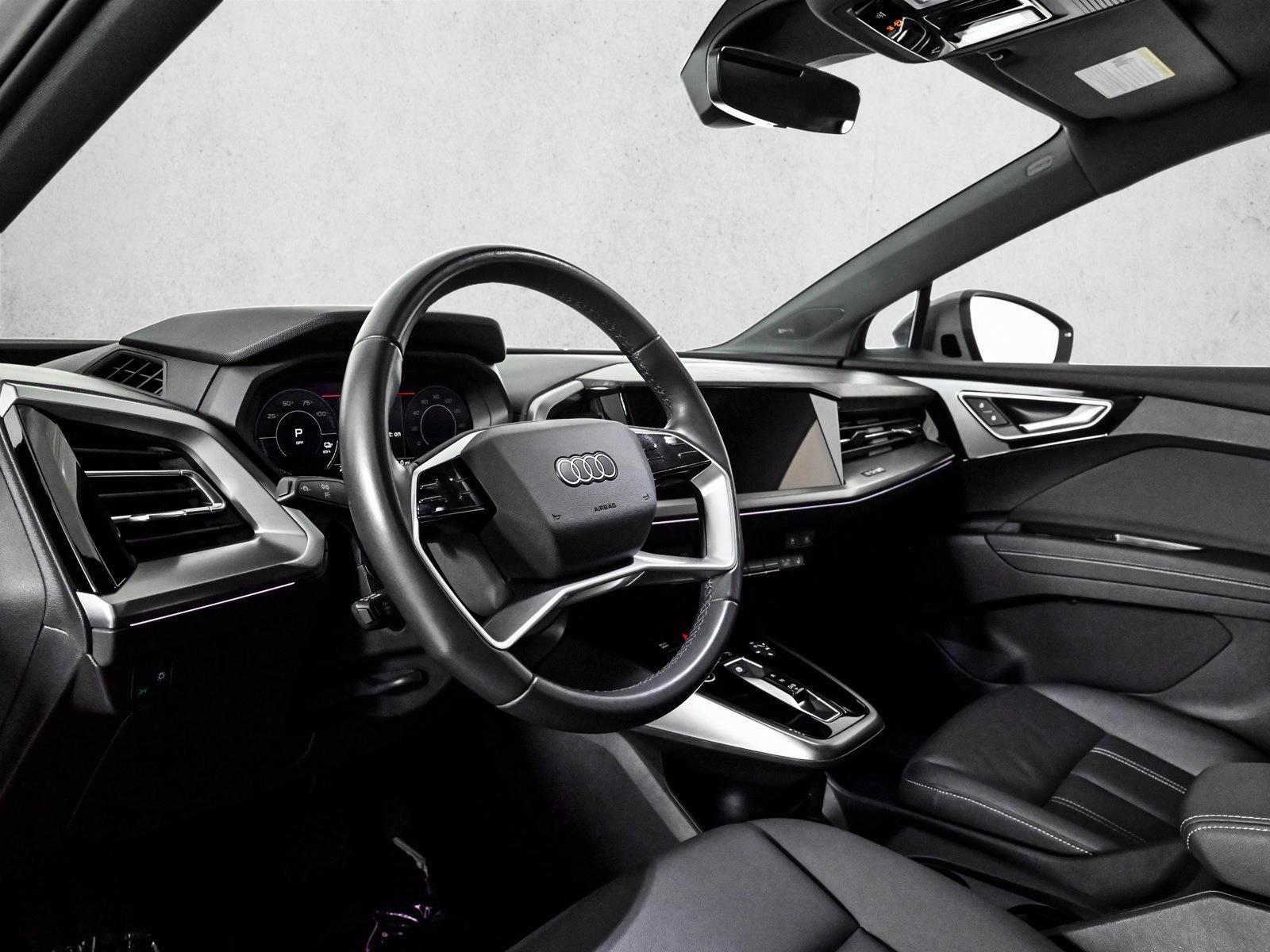 Thumbnail: 2023 Audi Q4 e-tron - 3