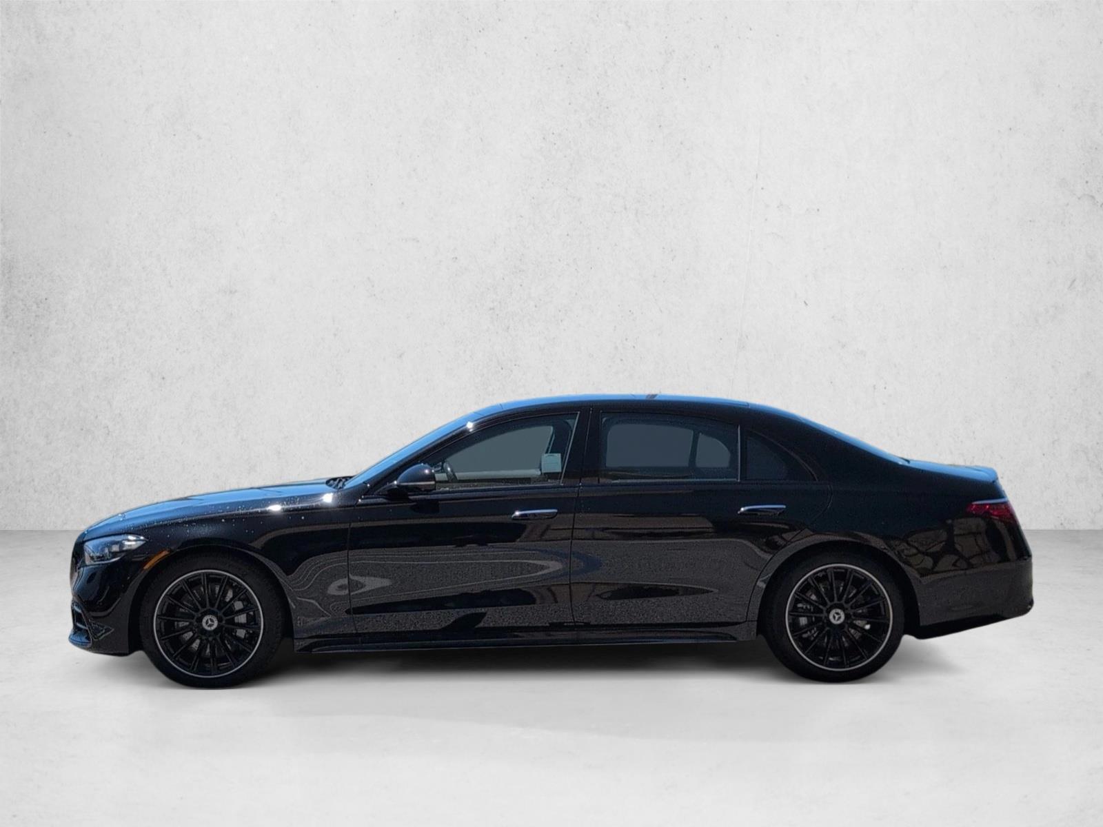 Thumbnail: 2025 Mercedes-Benz S-Class - 2