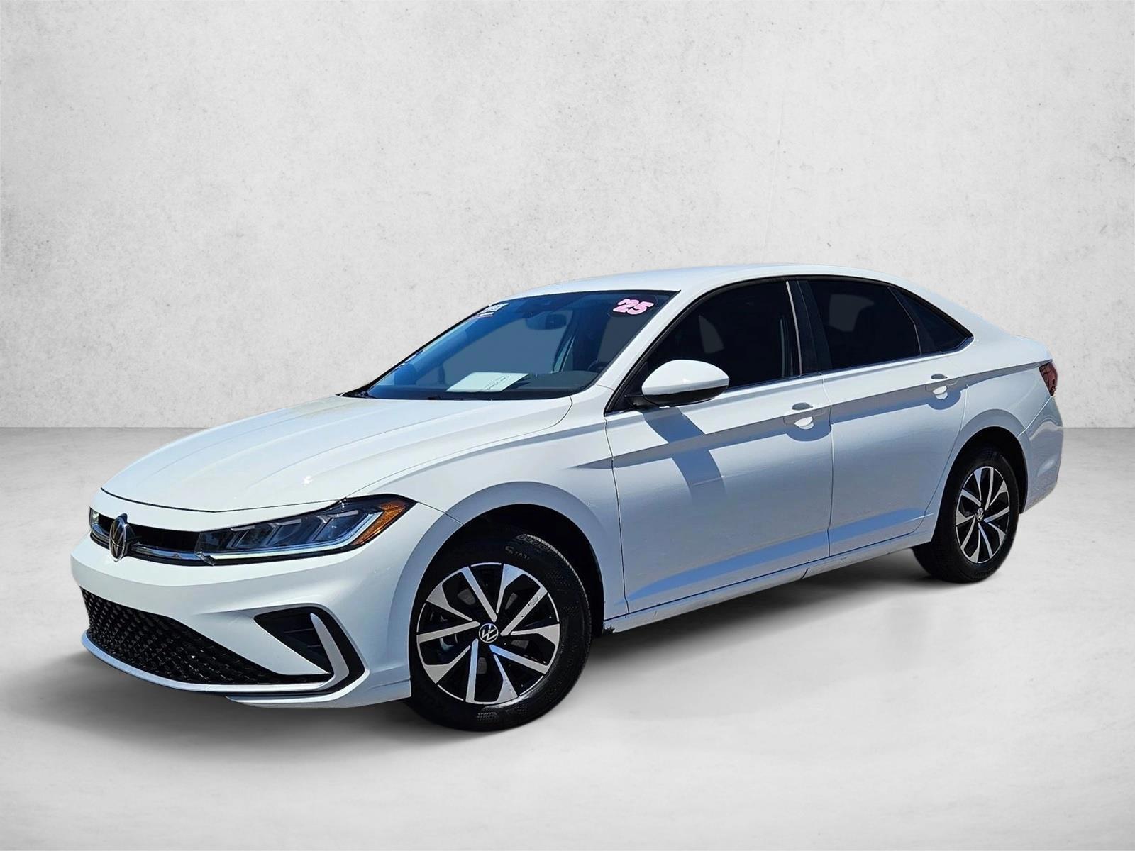 Thumbnail: 2025 Volkswagen Jetta - 1