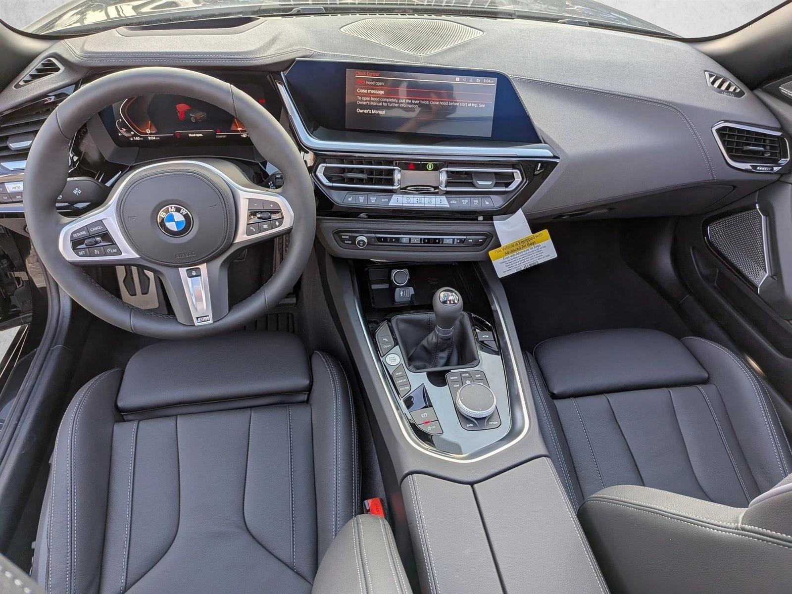 Thumbnail: 2026 BMW Z4 - 4