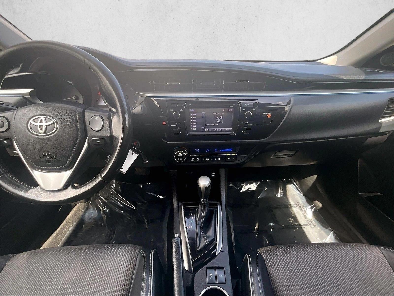 Thumbnail: 2014 Toyota Corolla - 3