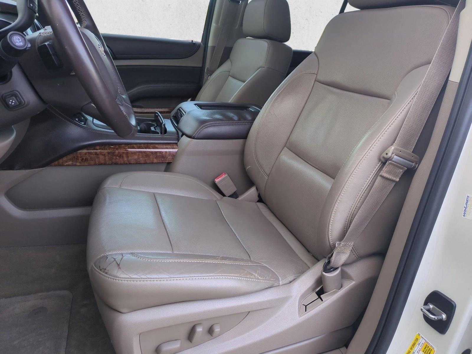 Thumbnail: 2015 Chevrolet Suburban - 4