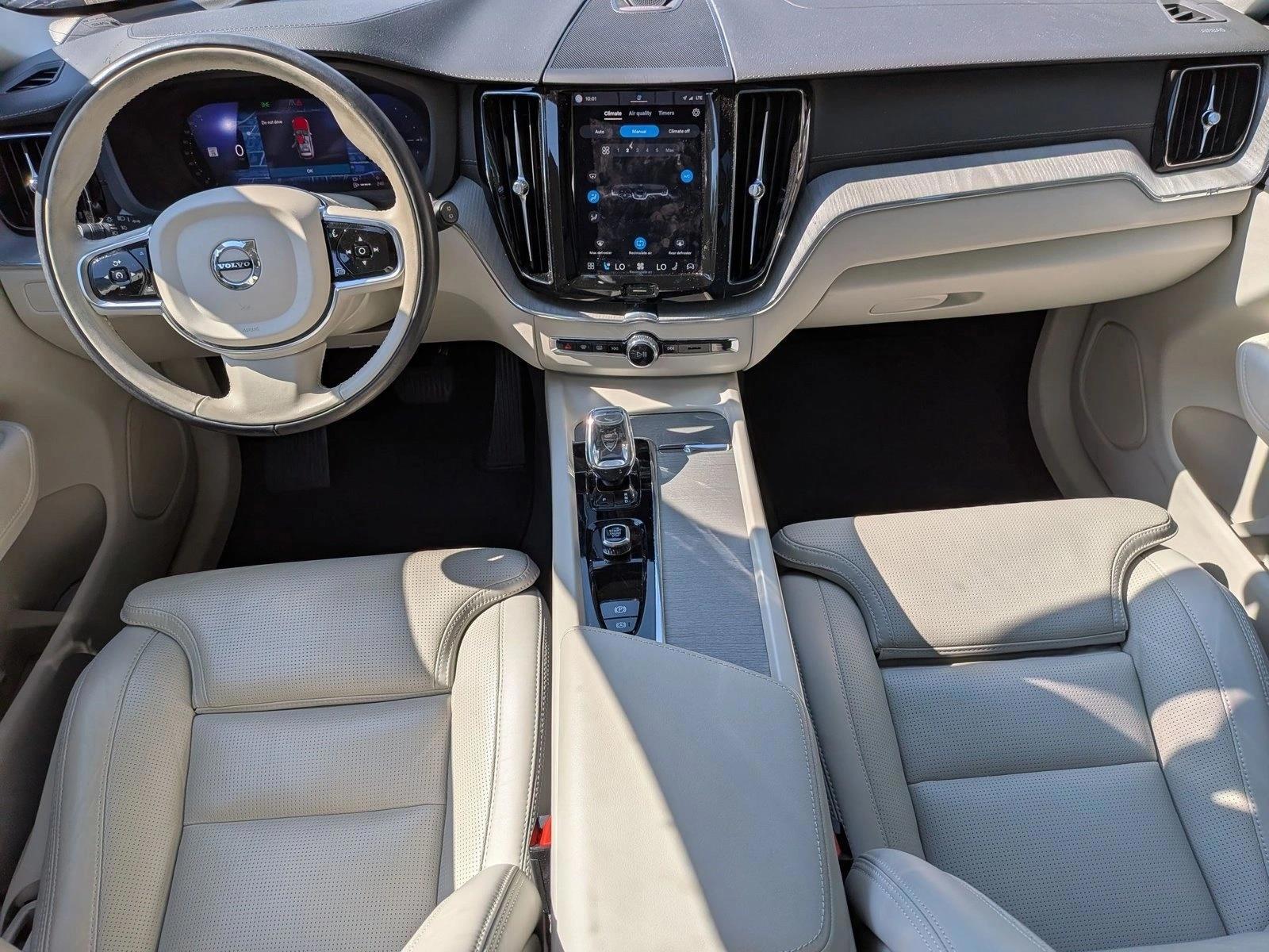 Thumbnail: 2024 Volvo XC60 - 3
