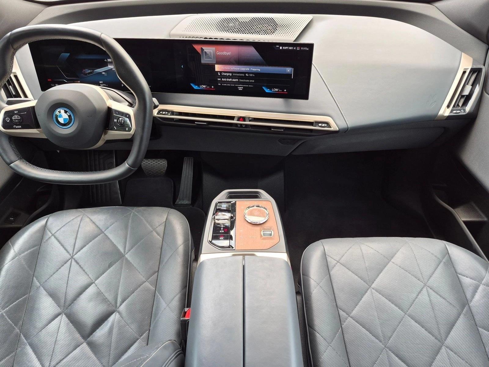 Thumbnail: 2023 BMW iX - 4