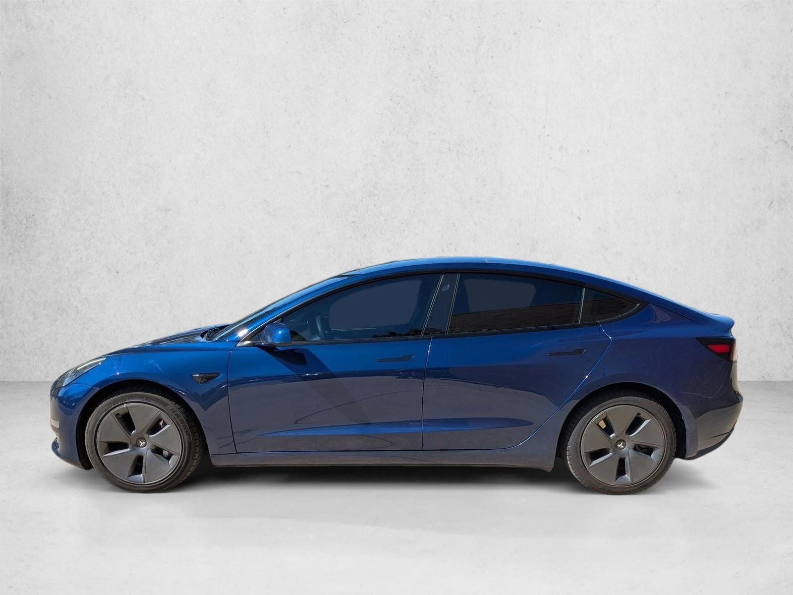 Thumbnail: 2022 Tesla Model 3 - 2