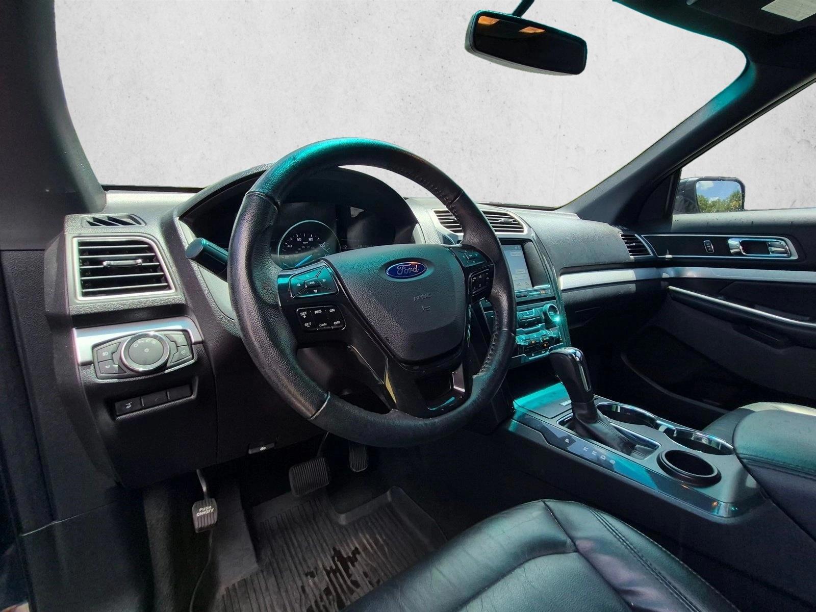 Thumbnail: 2017 Ford Explorer - 3
