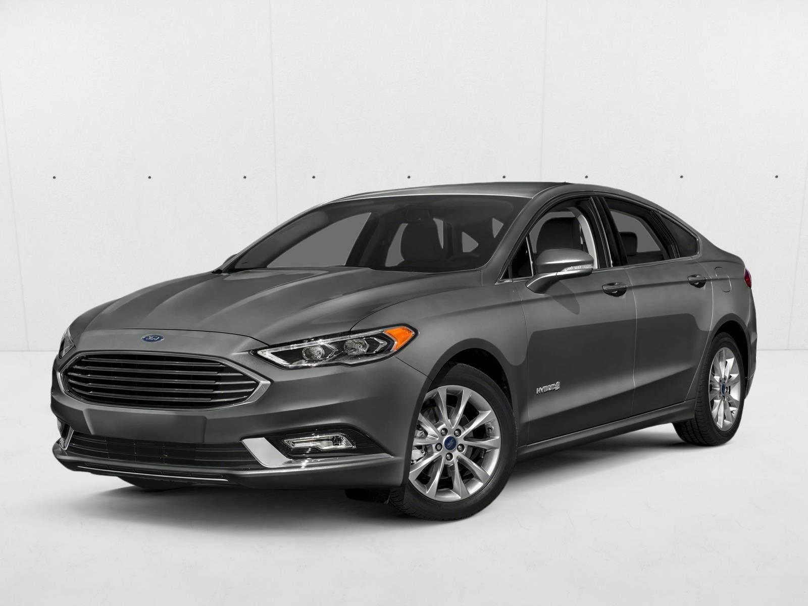 2018 Ford Fusion SE's photo