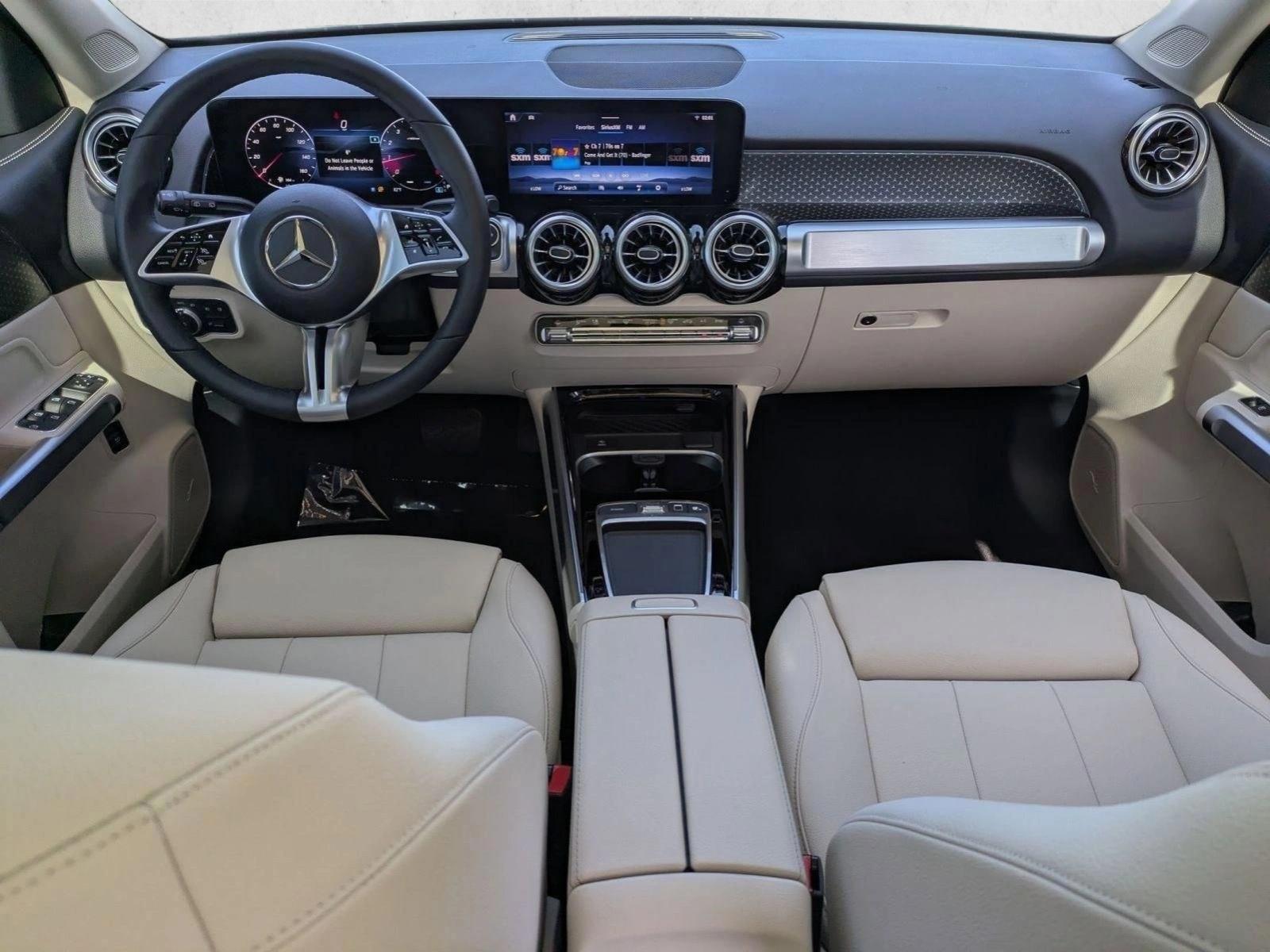 Thumbnail: 2026 Mercedes-Benz GLB - 4