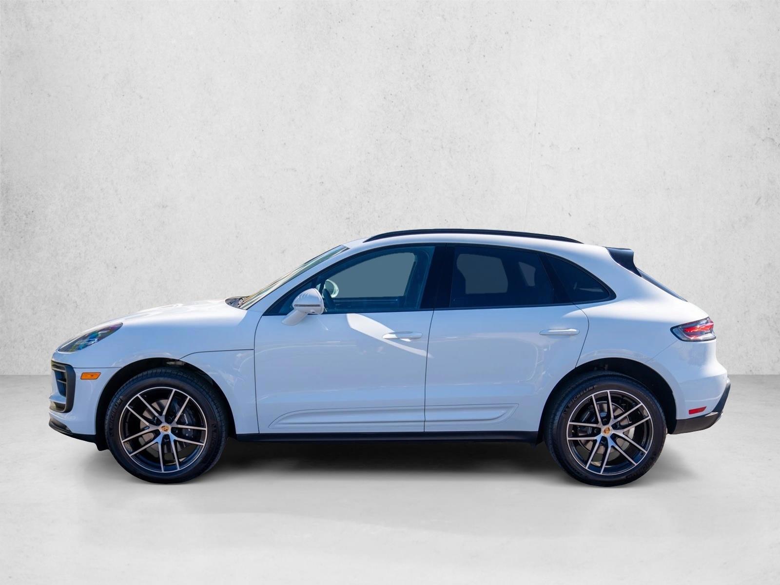 Thumbnail: 2026 Porsche Macan - 2