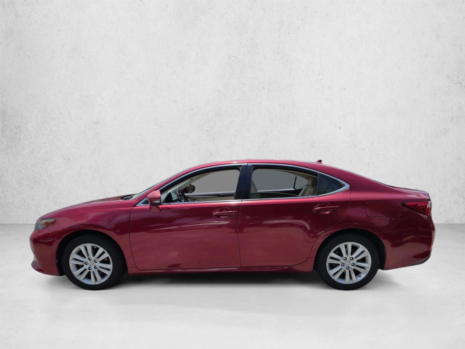 Thumbnail: 2014 Lexus ES - 2