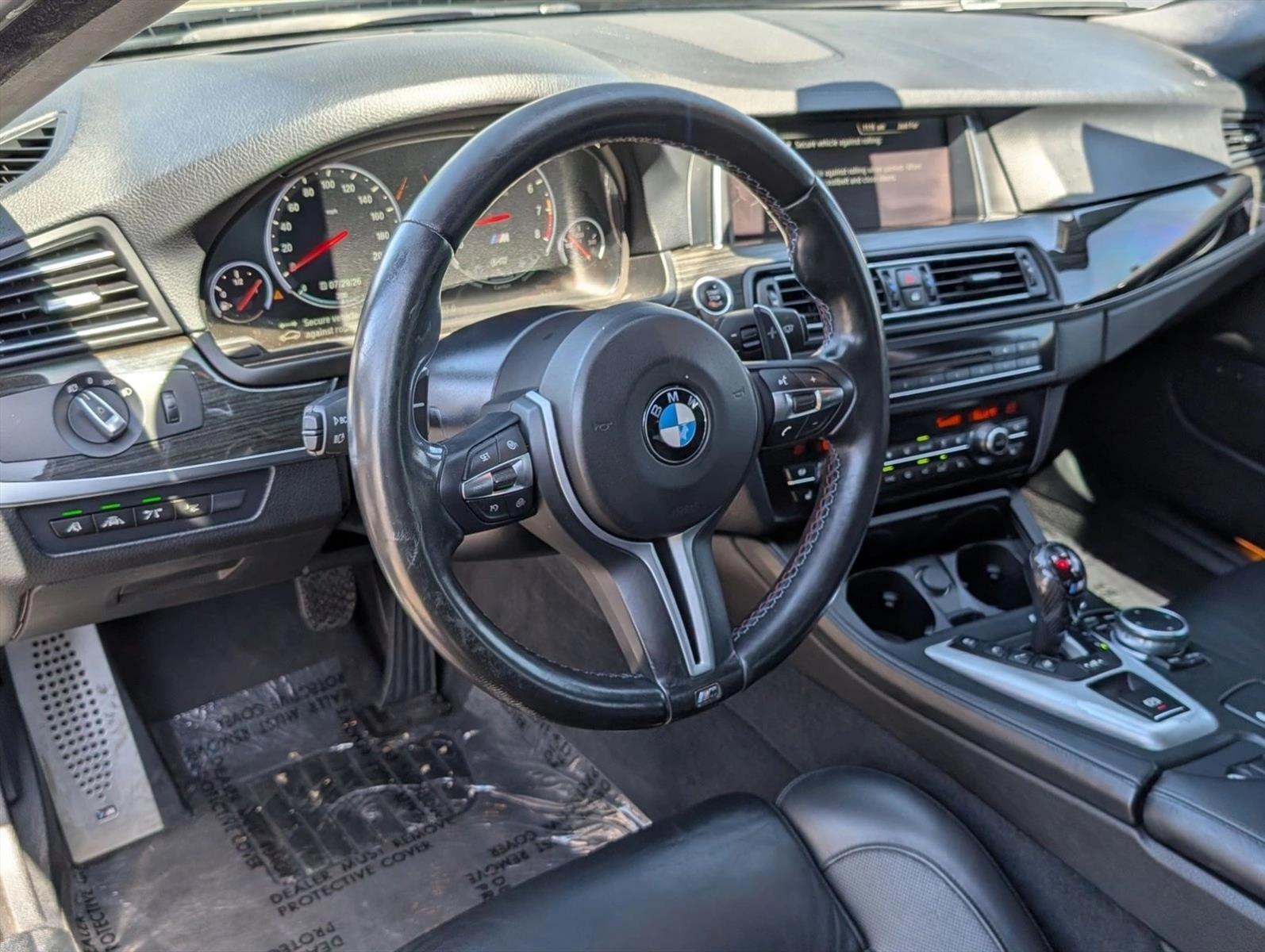 Thumbnail: 2016 BMW M5 - 3