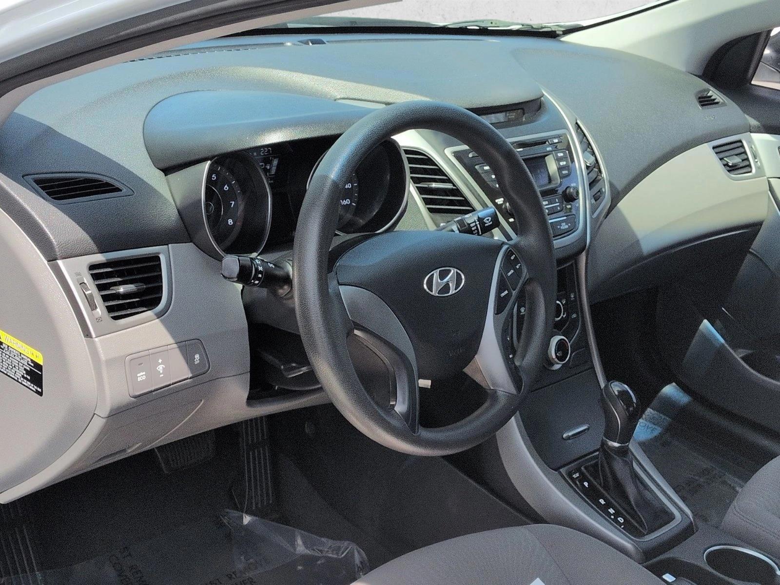 Thumbnail: 2015 Hyundai Elantra - 3