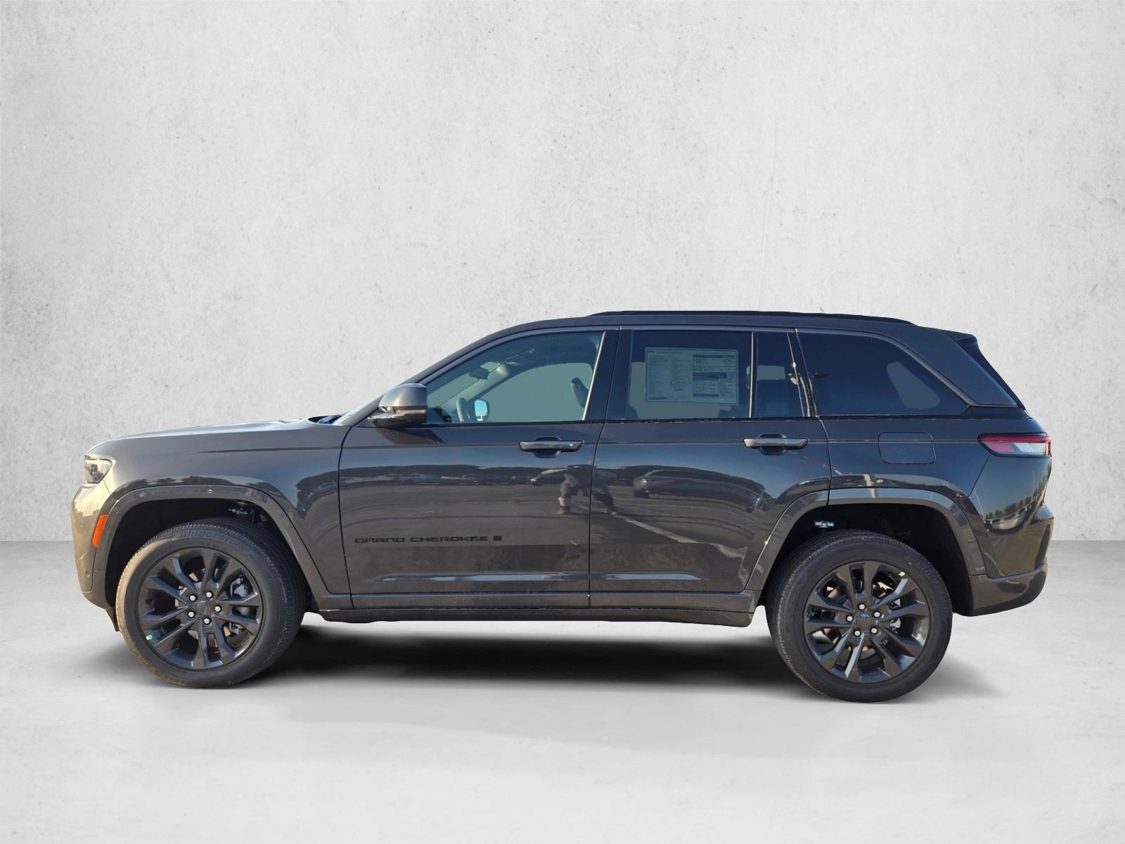 Thumbnail: 2026 Jeep Grand Cherokee - 2