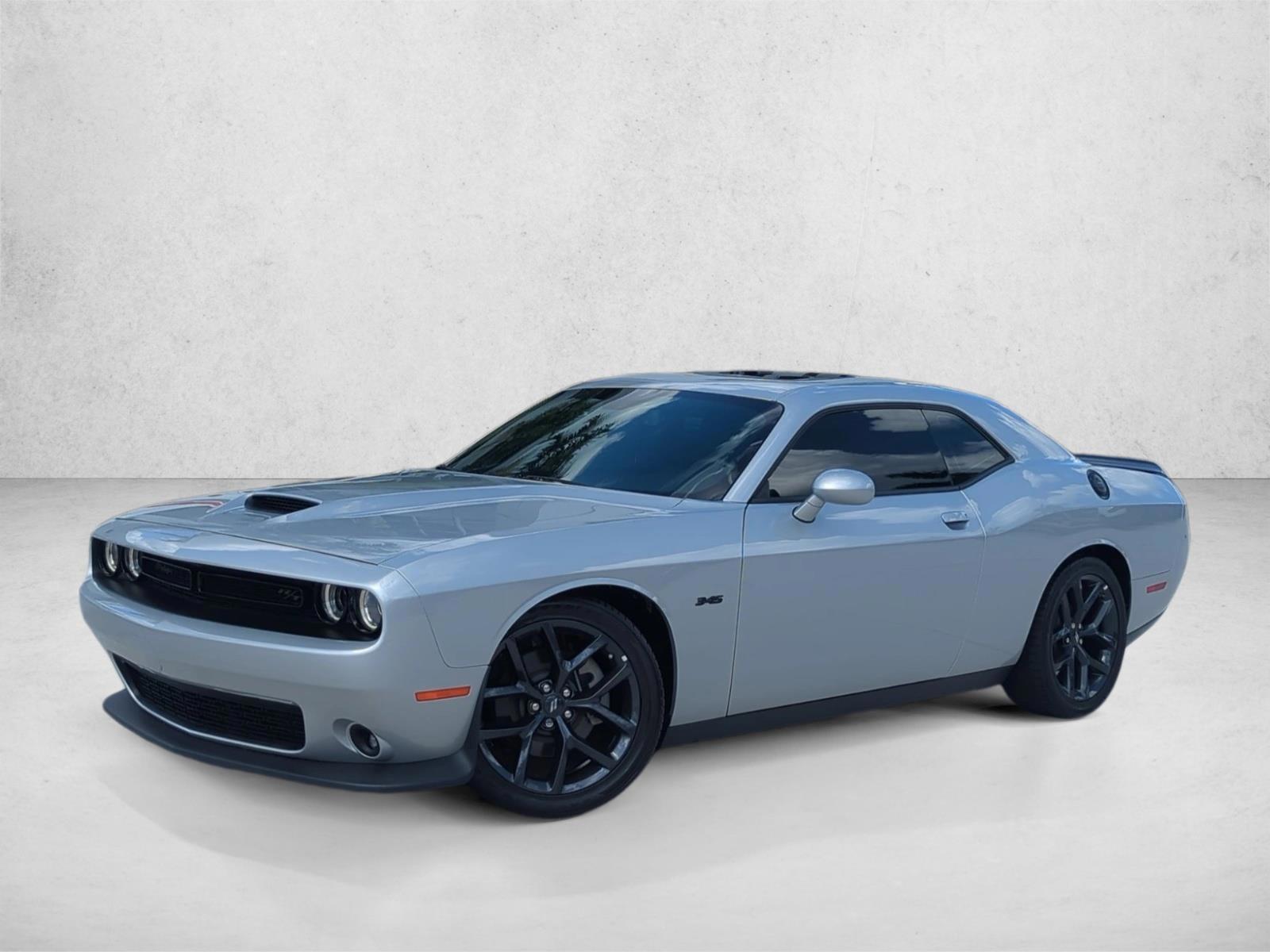 2023 Dodge Challenger R/T's photo