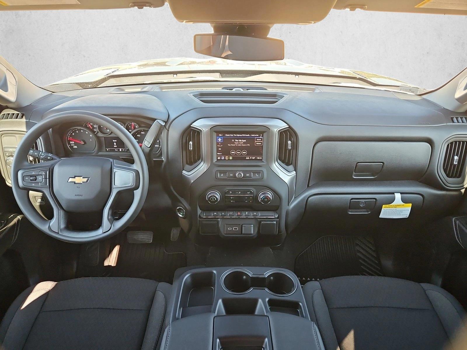 Thumbnail: 2026 Chevrolet Silverado 1500 - 3