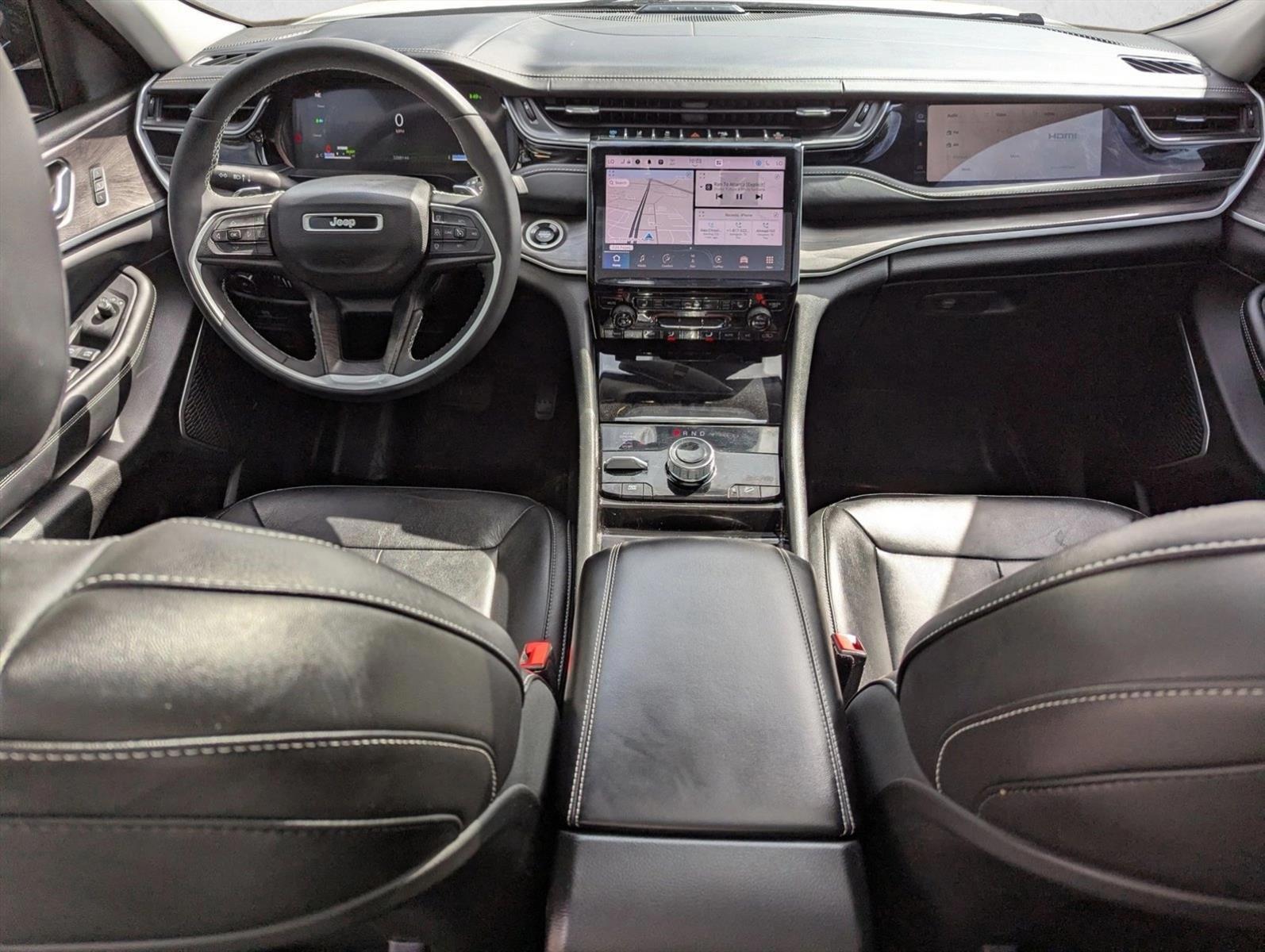Thumbnail: 2022 Jeep Grand Cherokee - 4