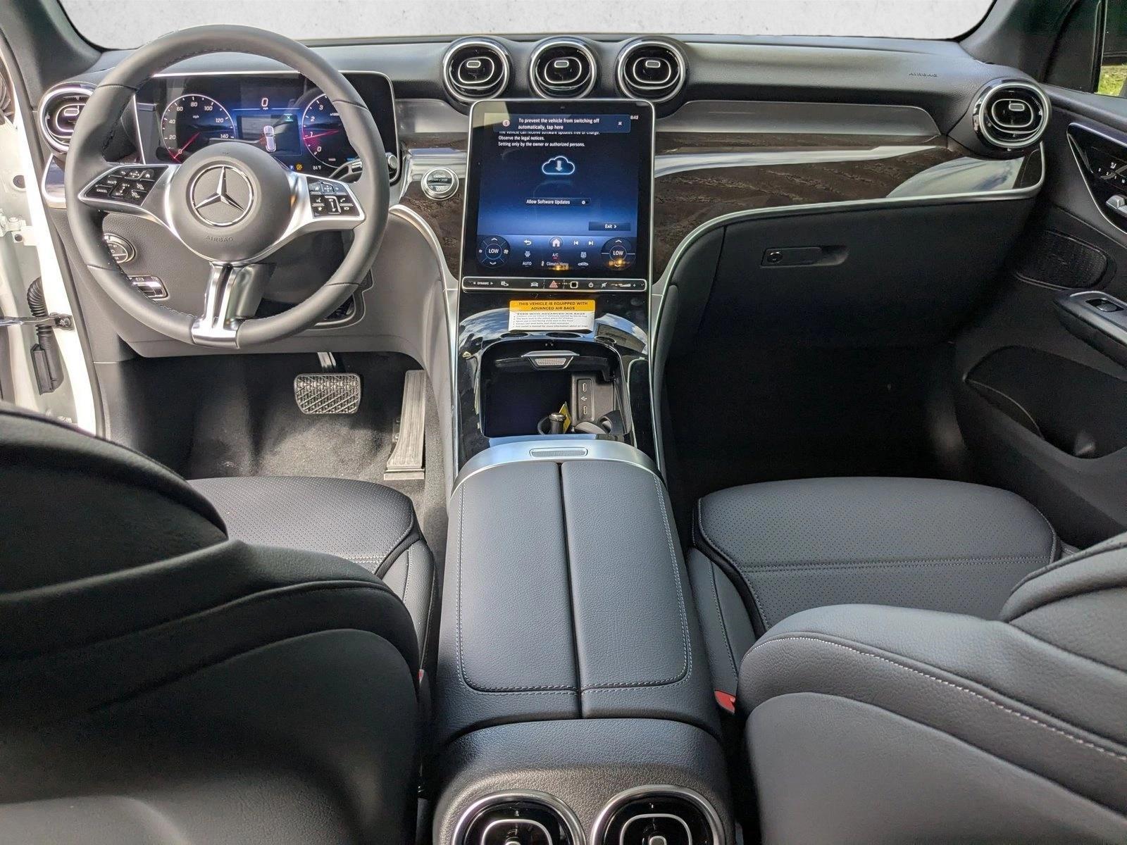 Thumbnail: 2026 Mercedes-Benz GLC - 4