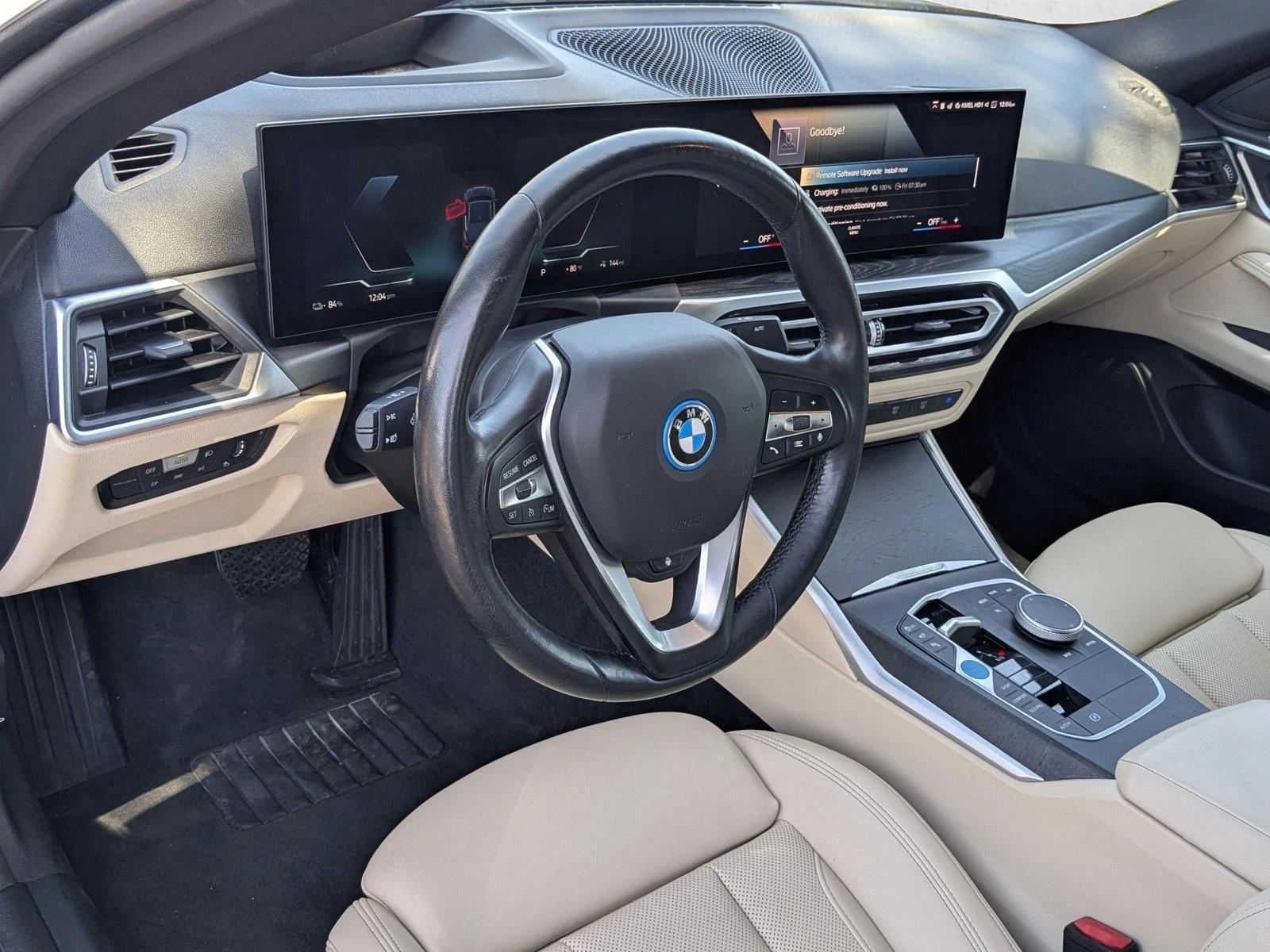 Thumbnail: 2023 BMW i4 - 3