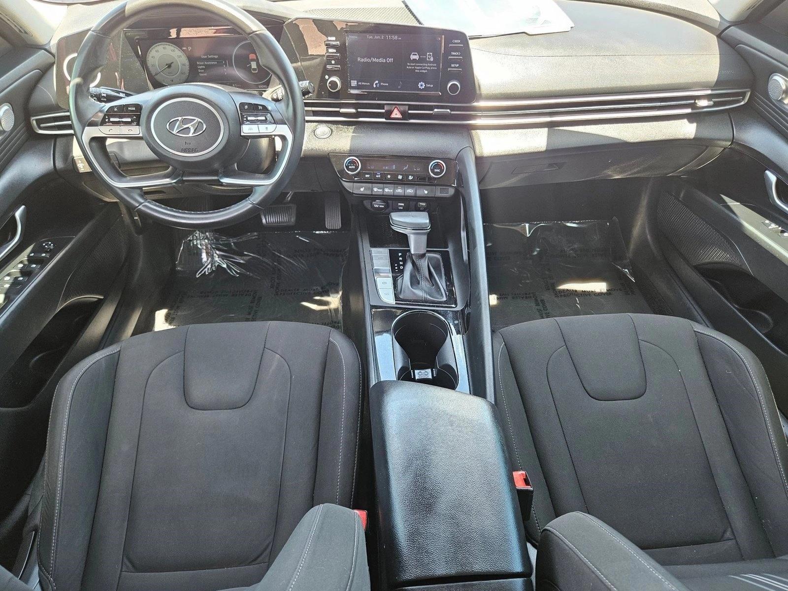 Thumbnail: 2021 Hyundai Elantra - 3