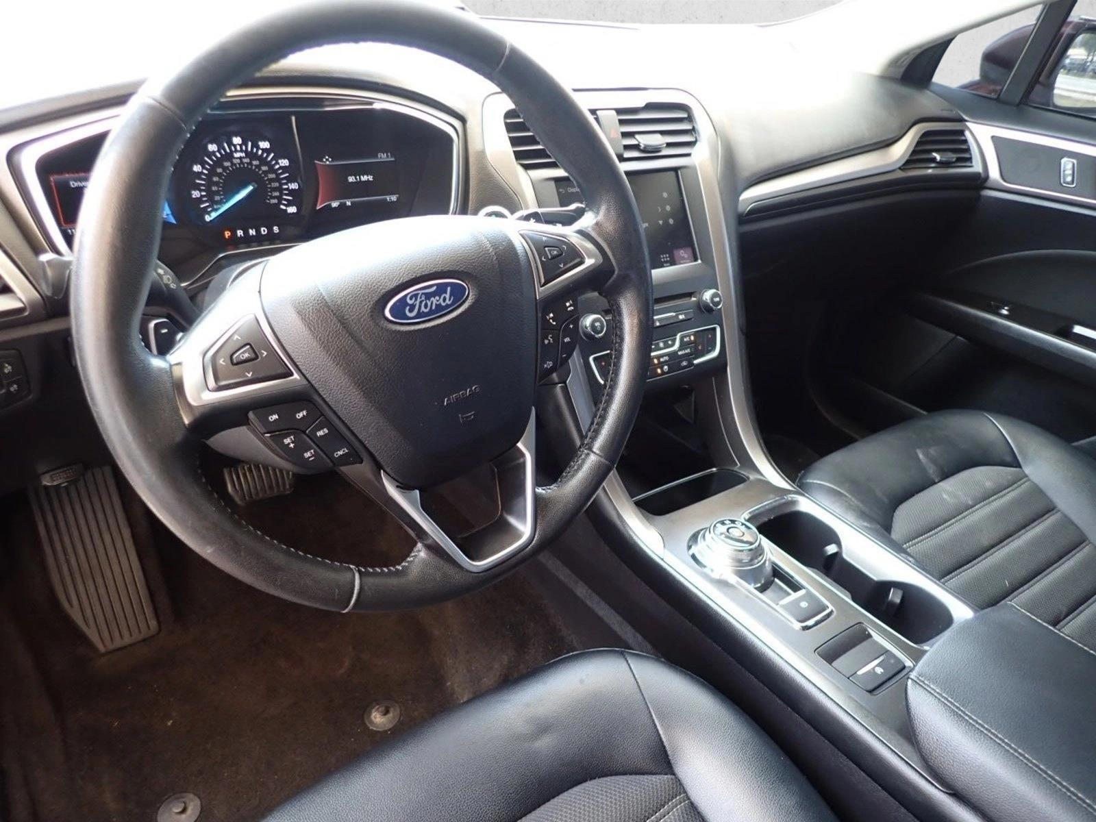 Thumbnail: 2017 Ford Fusion - 3