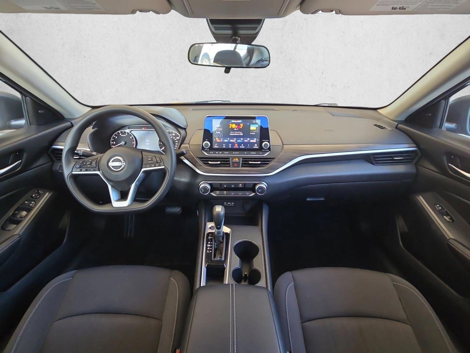 Thumbnail: 2025 Nissan Altima - 4