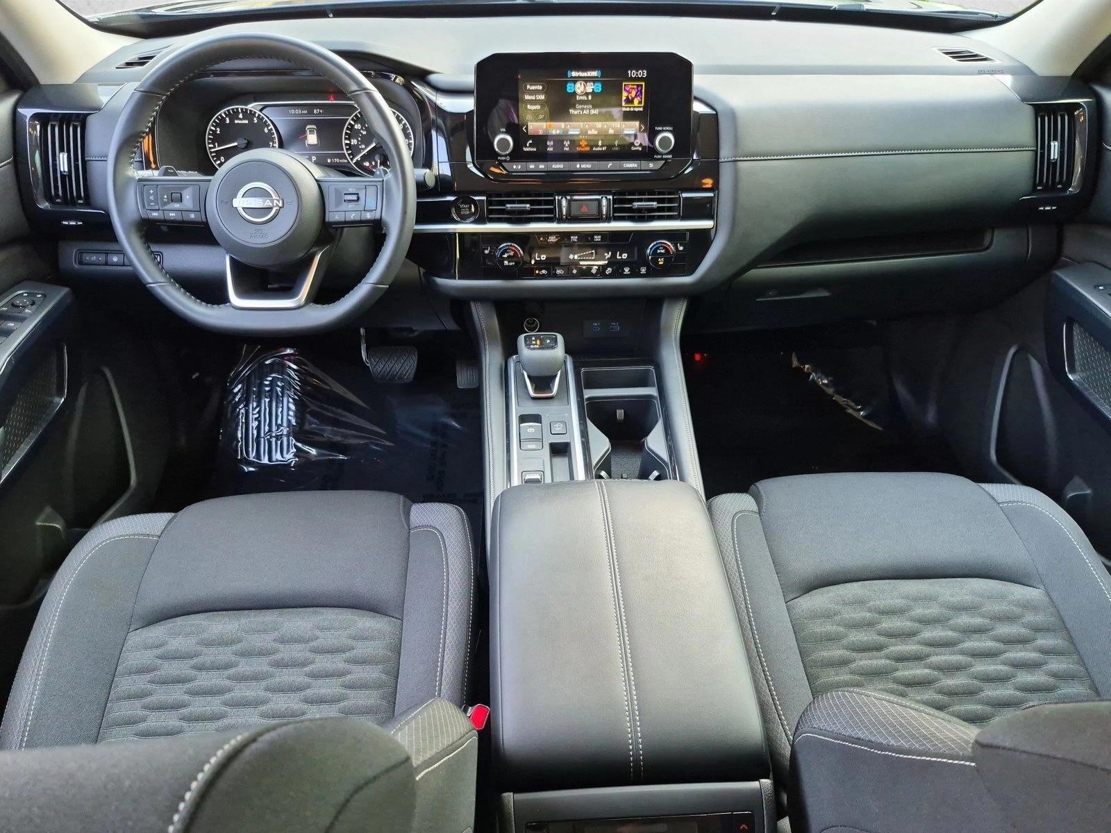 2025 Nissan Pathfinder SV - Photo 15
