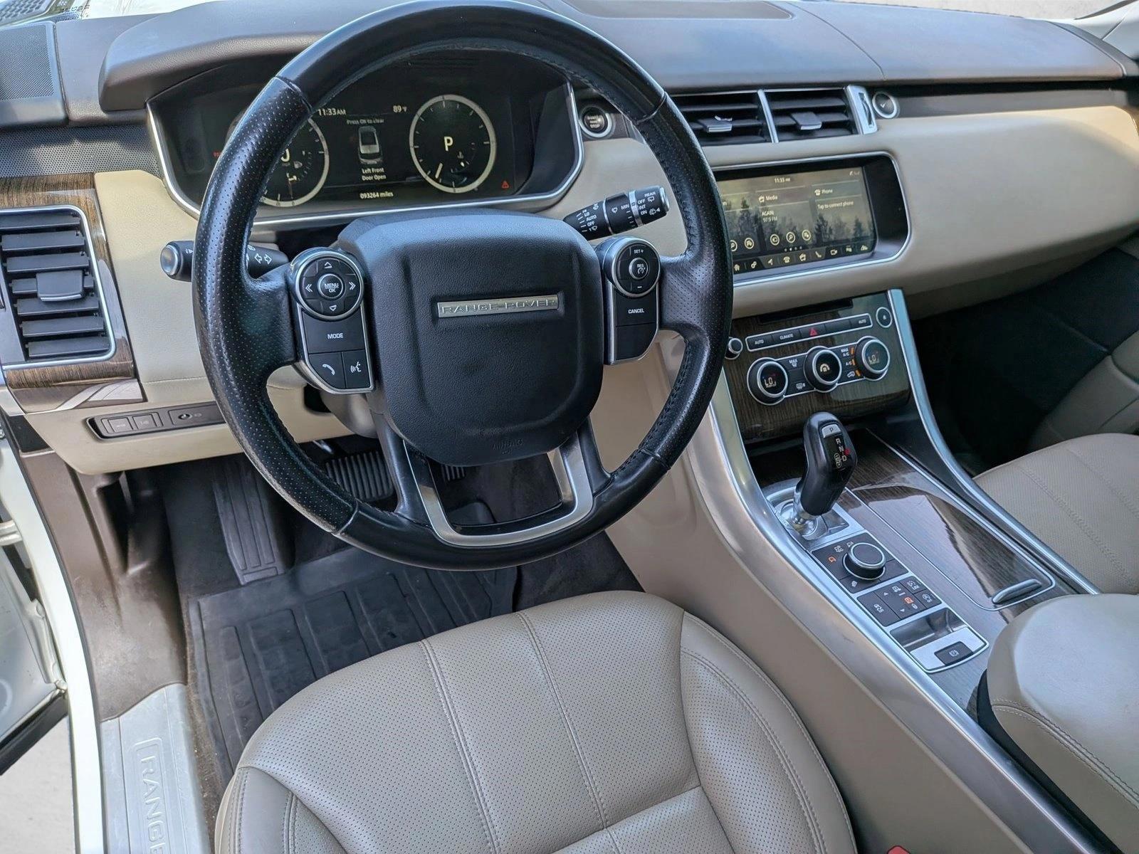 Thumbnail: 2017 Land Rover Range Rover Sport - 3