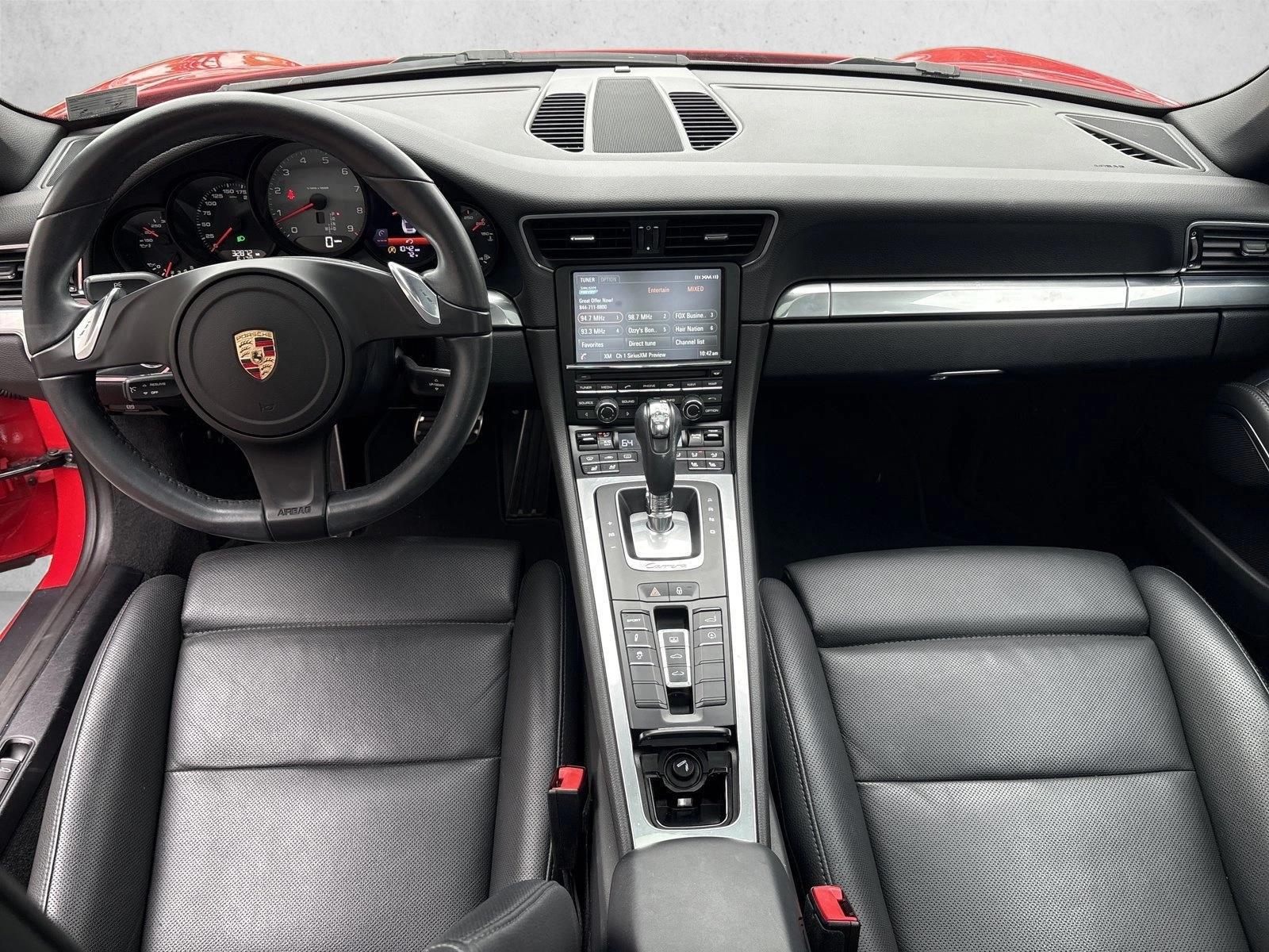 Thumbnail: 2014 Porsche 911 - 4