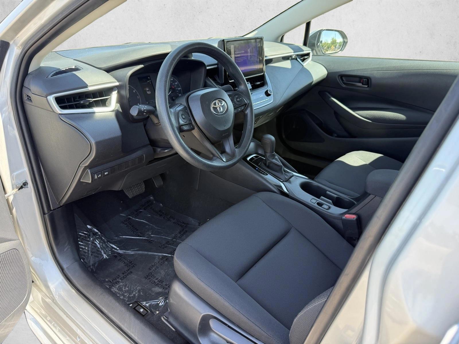 2025 Toyota Corolla LE - Photo 10