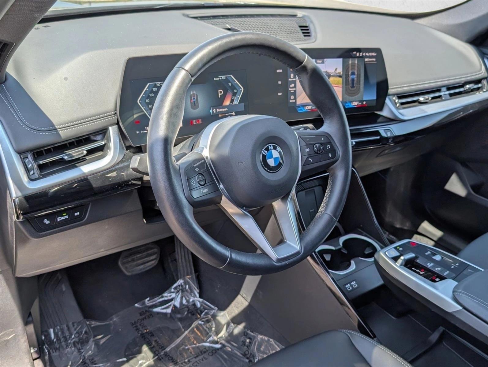 Thumbnail: 2023 BMW X1 - 3