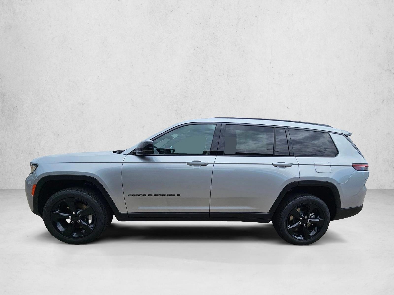 Thumbnail: 2026 Jeep Grand Cherokee L - 2