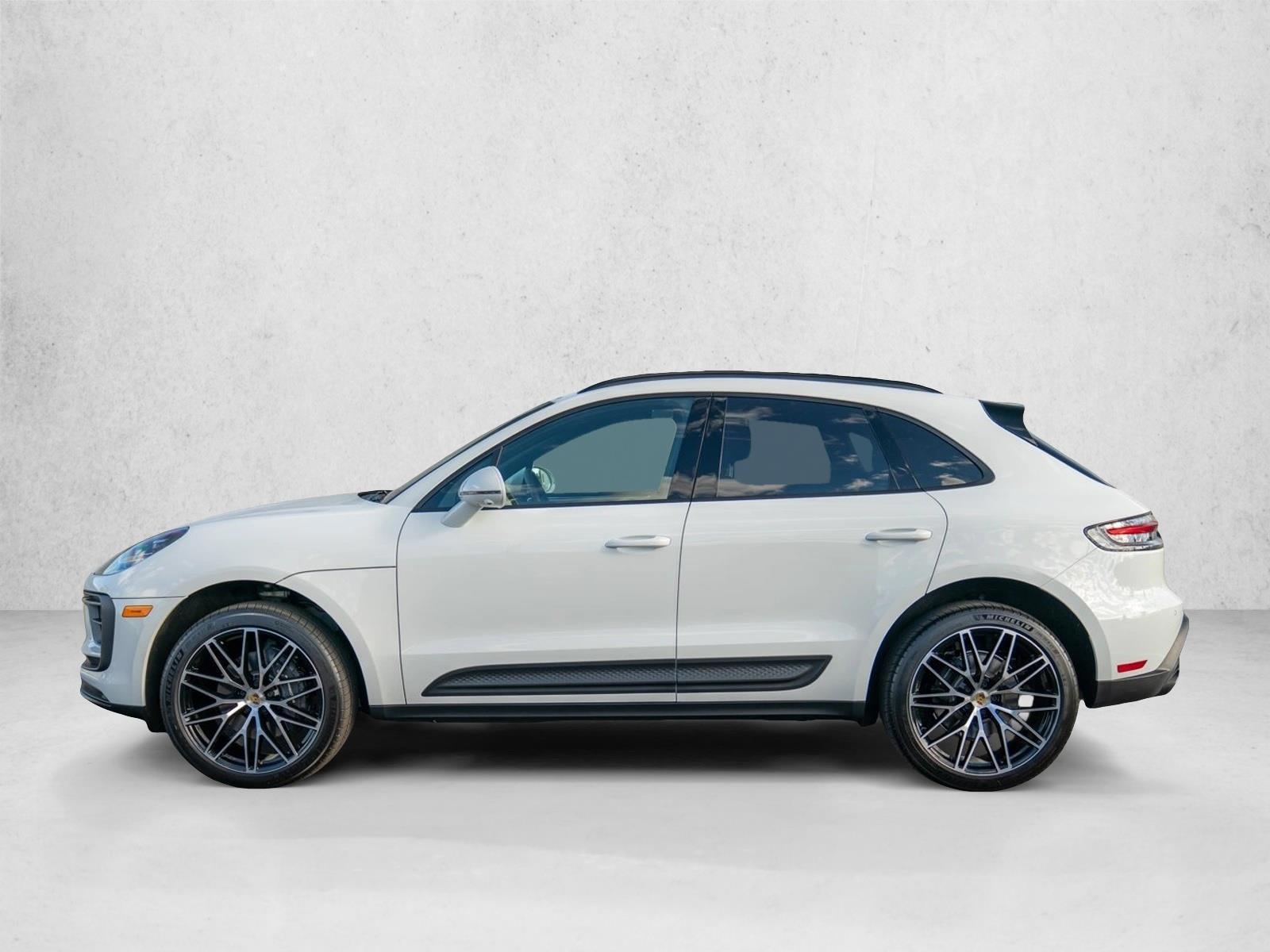 Thumbnail: 2026 Porsche Macan - 2