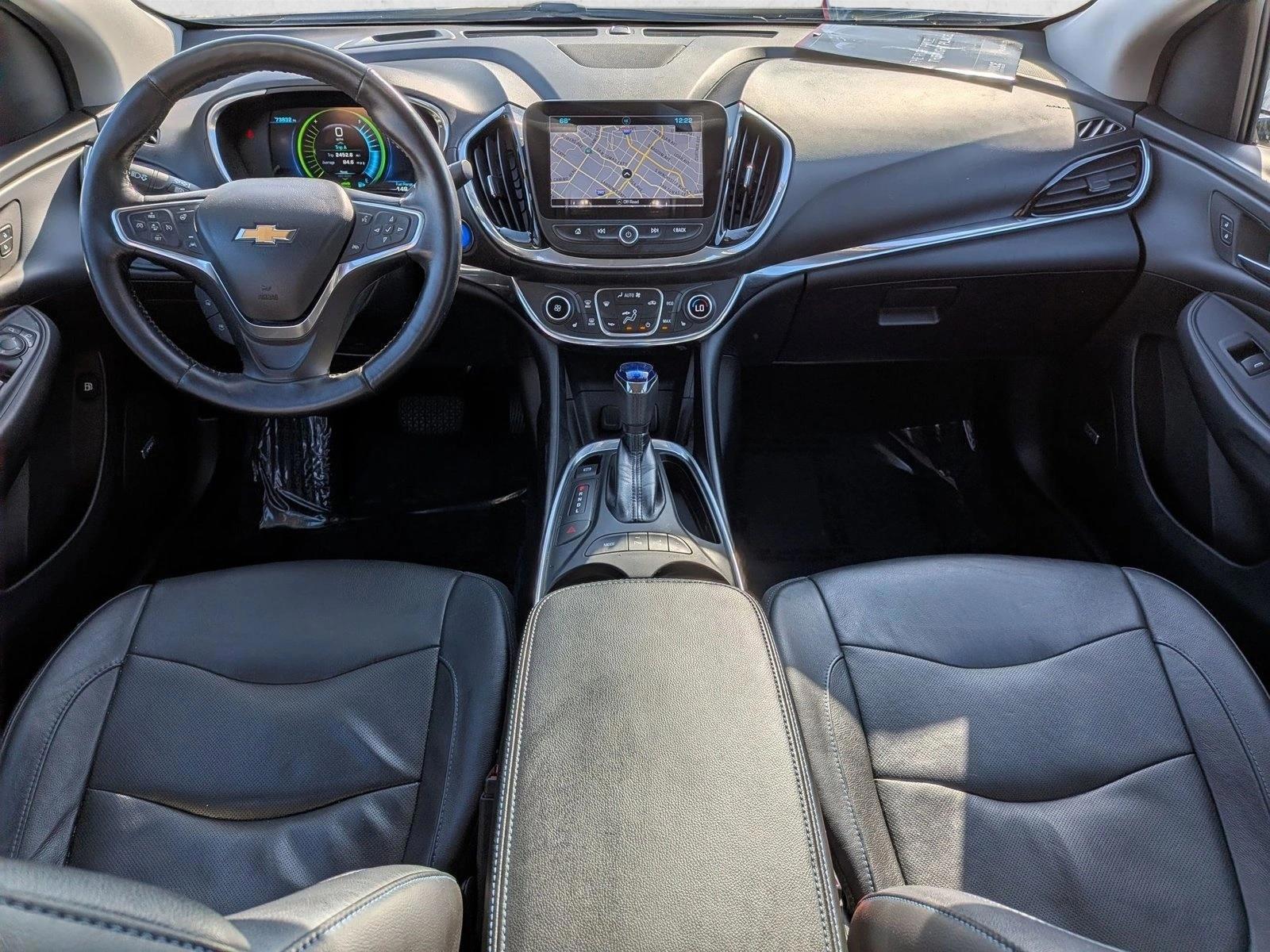 Thumbnail: 2018 Chevrolet Volt - 4