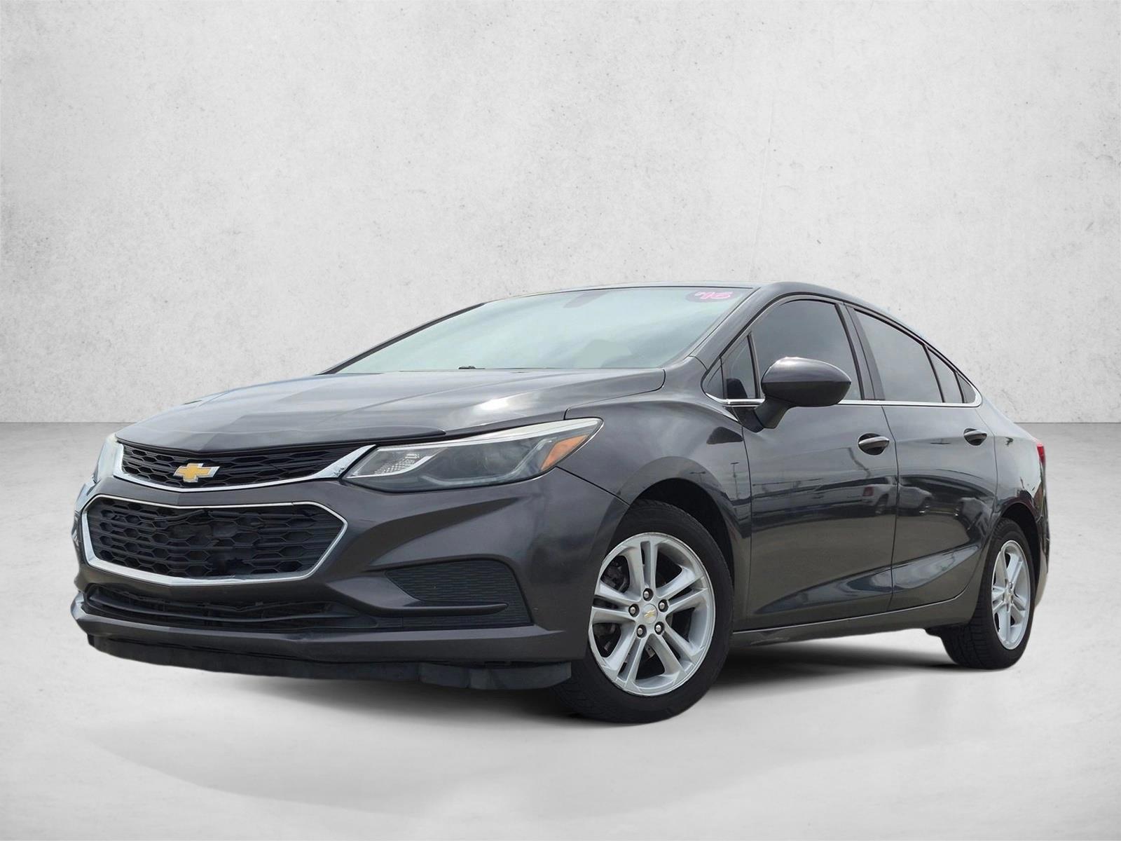 Thumbnail: 2017 Chevrolet Cruze - 1