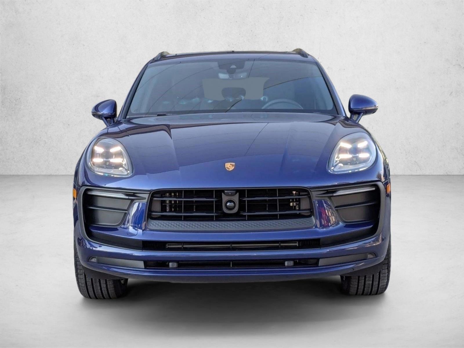 2026 Porsche Macan T - Photo 6