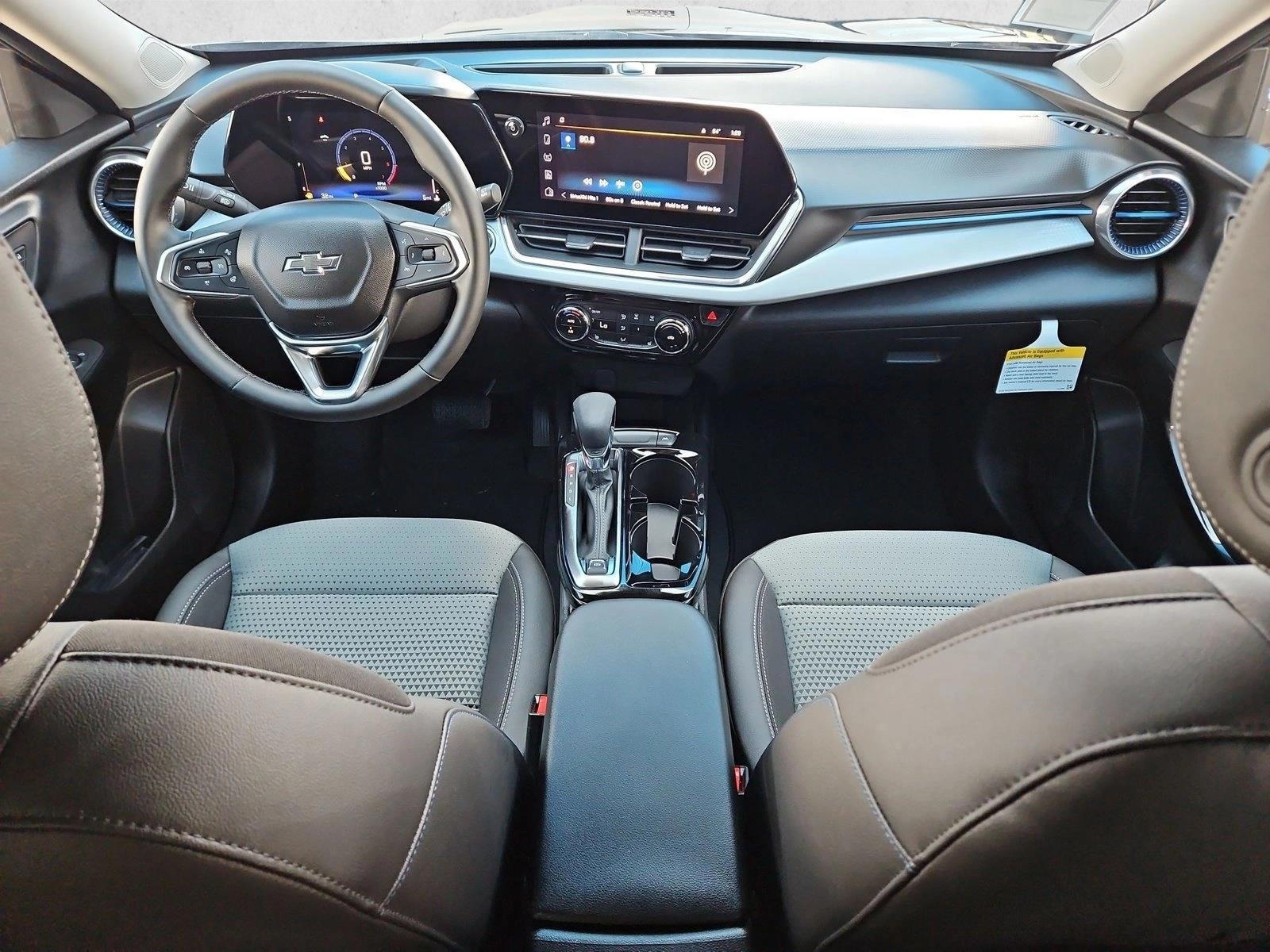 Thumbnail: 2026 Chevrolet Trax - 4