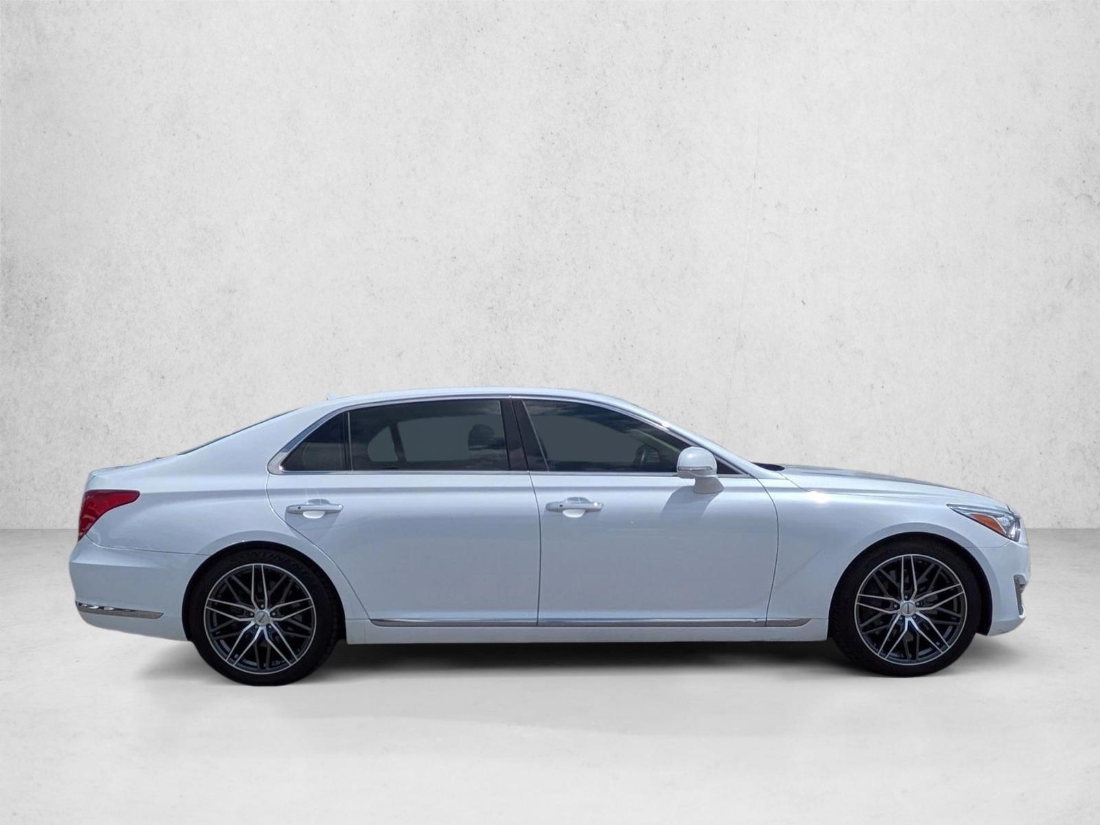 2019 Genesis G90