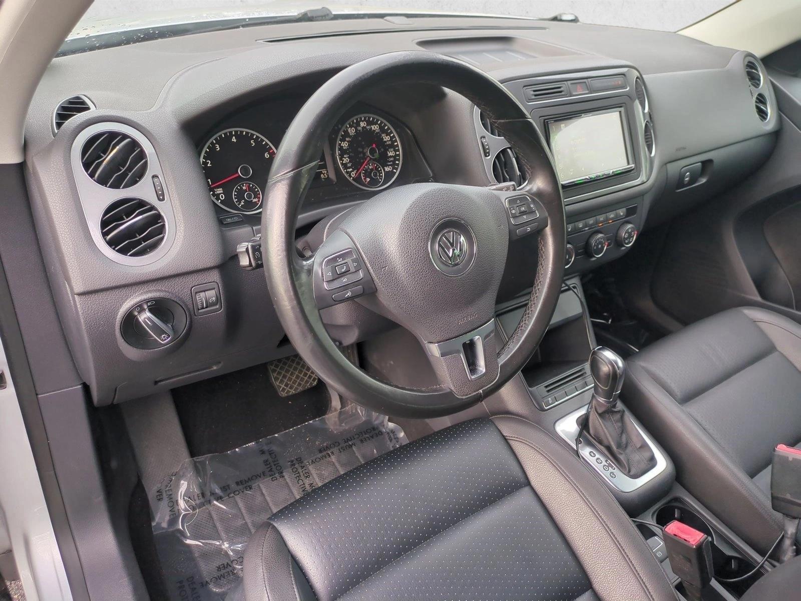 Thumbnail: 2014 Volkswagen Tiguan - 3